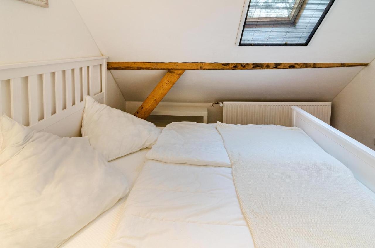 Apartamento Huus An'T Koornfeld Dachgeschoss Osteel Exterior foto